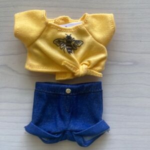 Nuimo shirt and shorts